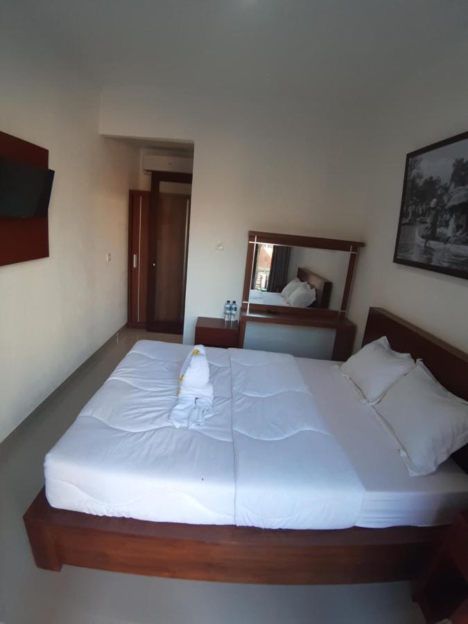 D&D Homestay Pesanggaran Ngoại thất bức ảnh