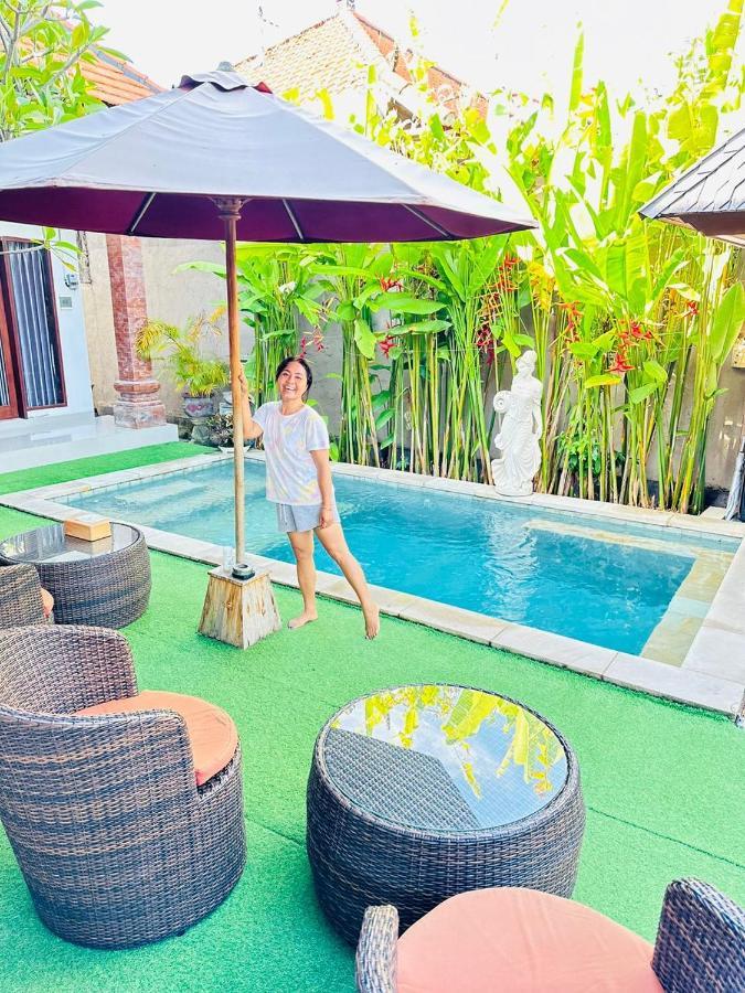 D&D Homestay Pesanggaran Ngoại thất bức ảnh