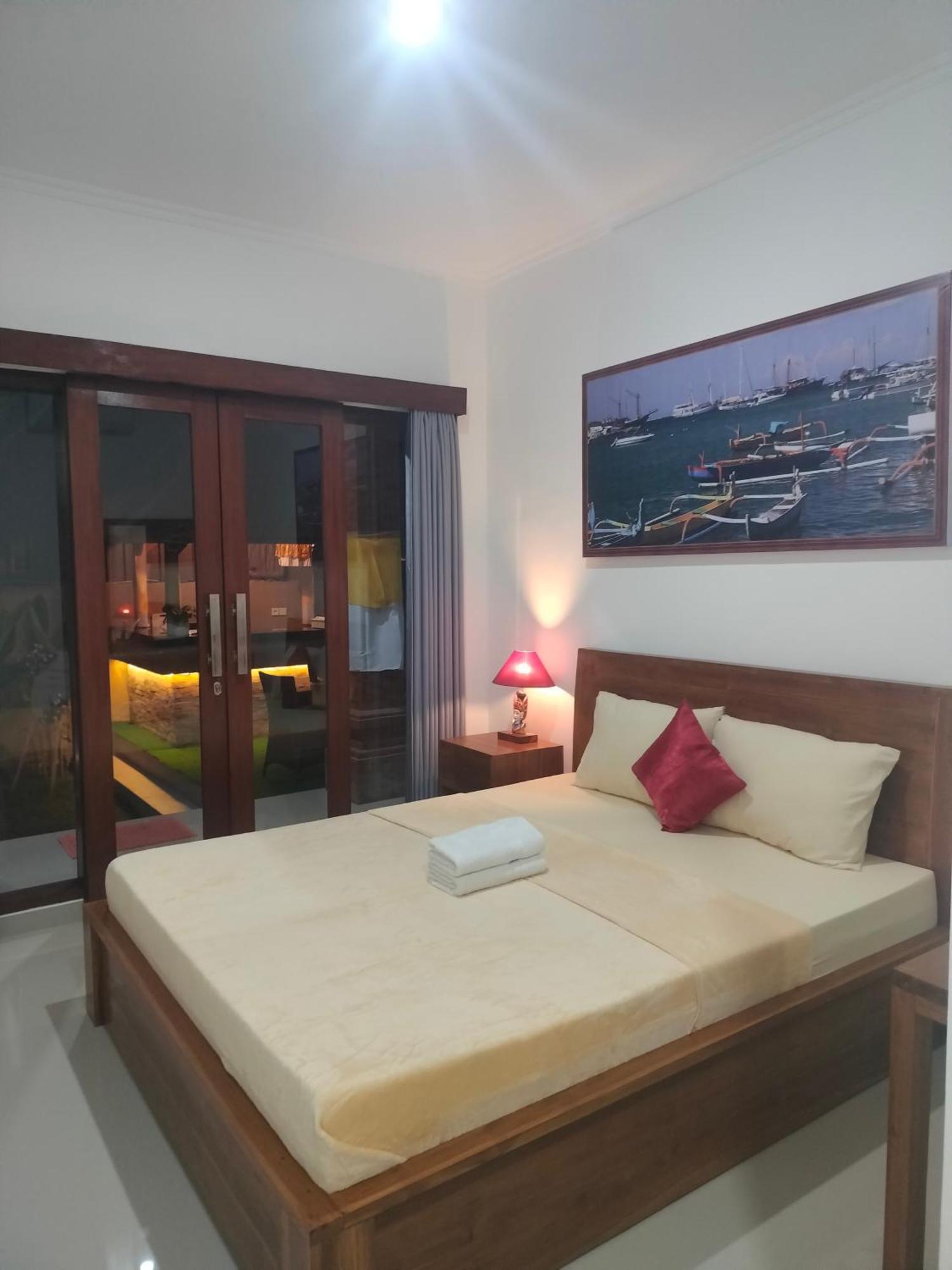 D&D Homestay Pesanggaran Ngoại thất bức ảnh