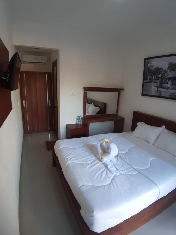 D&D Homestay Pesanggaran Ngoại thất bức ảnh